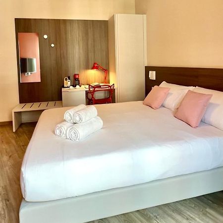 Arkadia 2.0 Hotel Cagliari Buitenkant foto