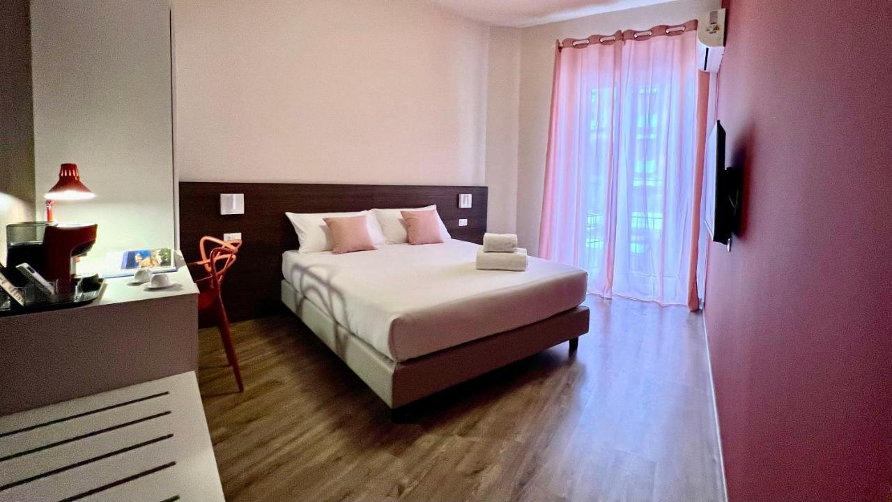 Arkadia 2.0 Hotel Cagliari Buitenkant foto