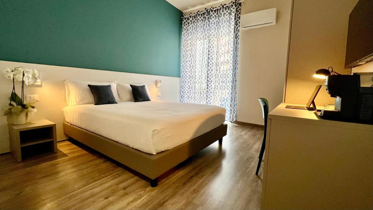 Arkadia 2.0 Hotel Cagliari Buitenkant foto